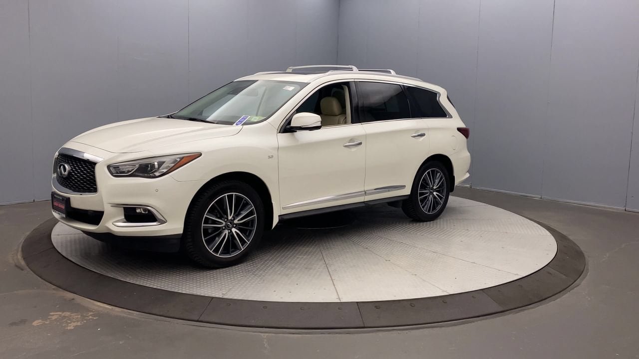 Used 2018 INFINITI QX60 Luxe w/ Deluxe Technology Package AWD/4WD image 9
