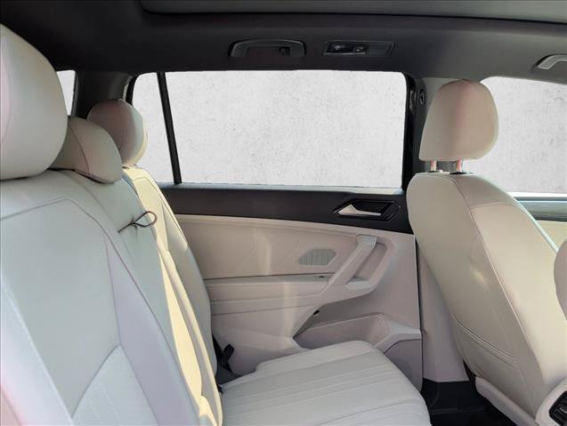 Used 2024 Volkswagen Tiguan SE R-Line FWD image 22