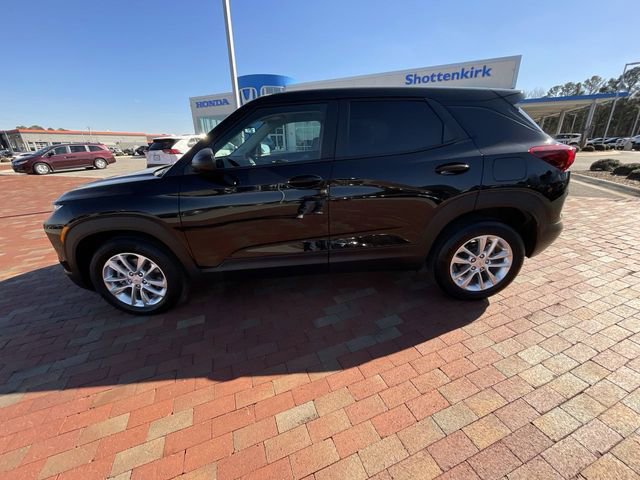 Used 2025 Chevrolet TrailBlazer LS w/ LS Convenience Package image 29