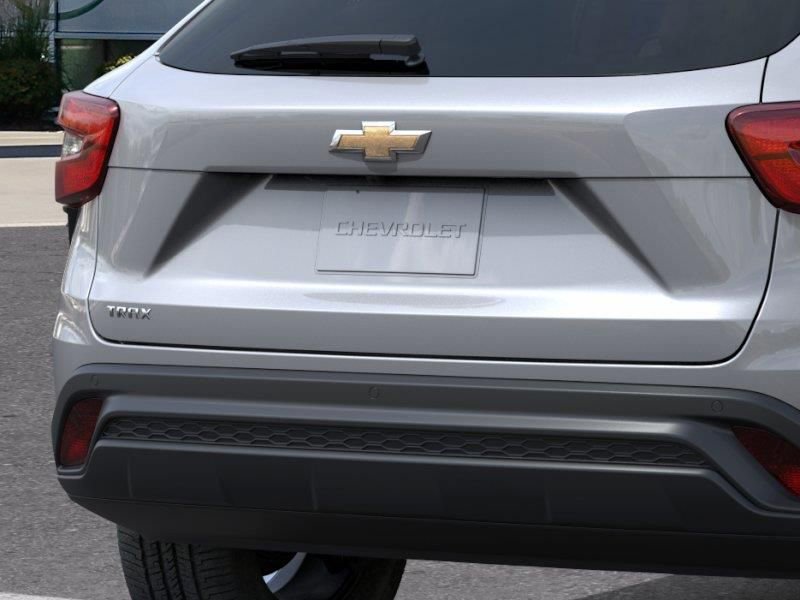 New 2026 Chevrolet Trax LS w/ LS Convenience Package FWD image 14