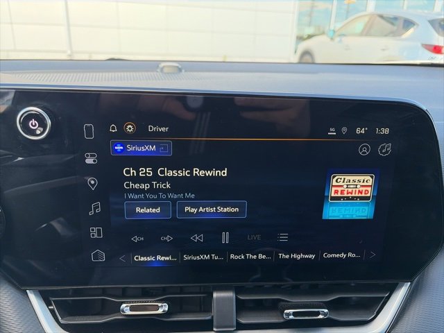 Used 2025 Chevrolet Equinox LT image 22