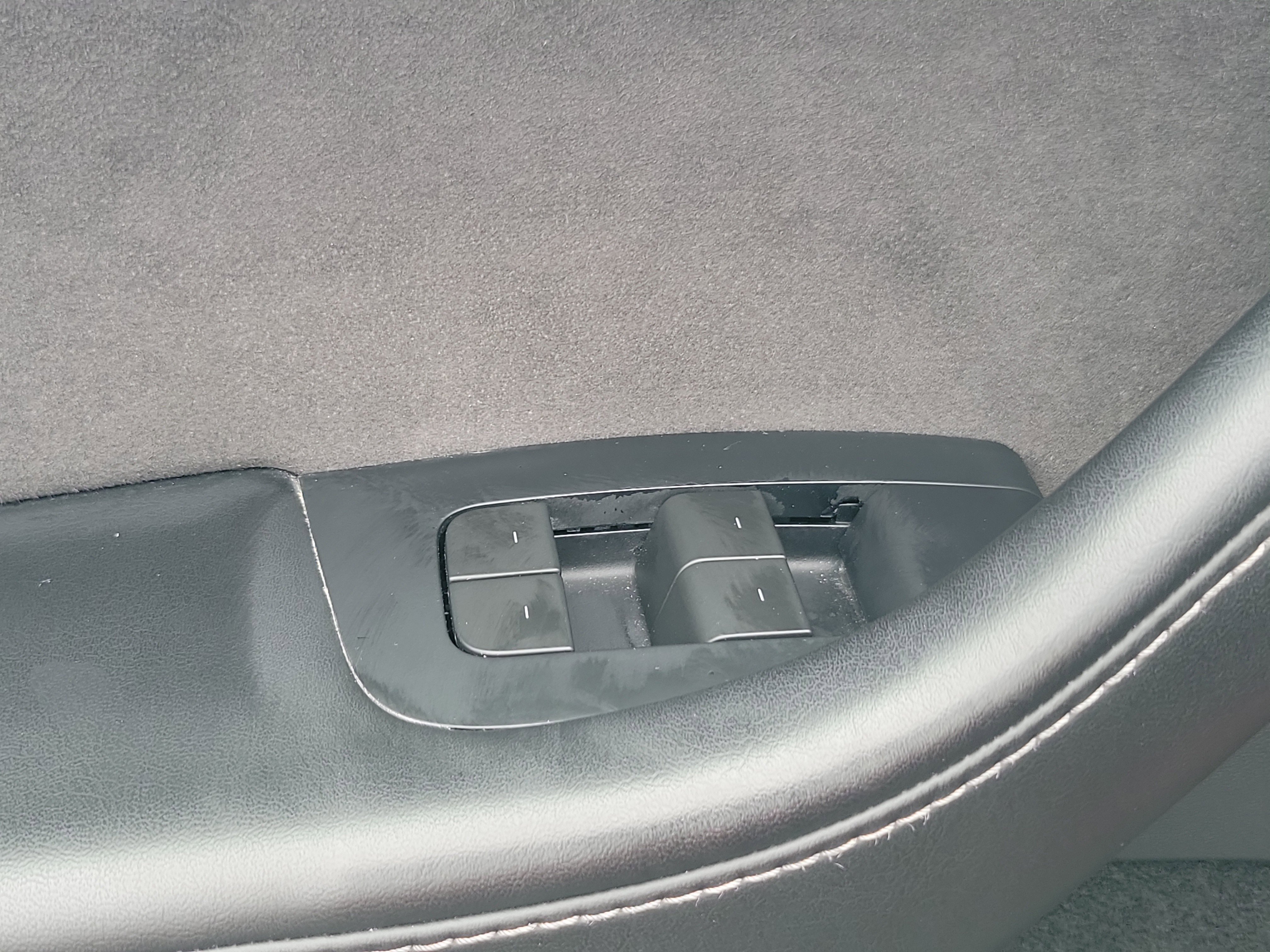 Used 2023 Tesla Model Y Performance image 20