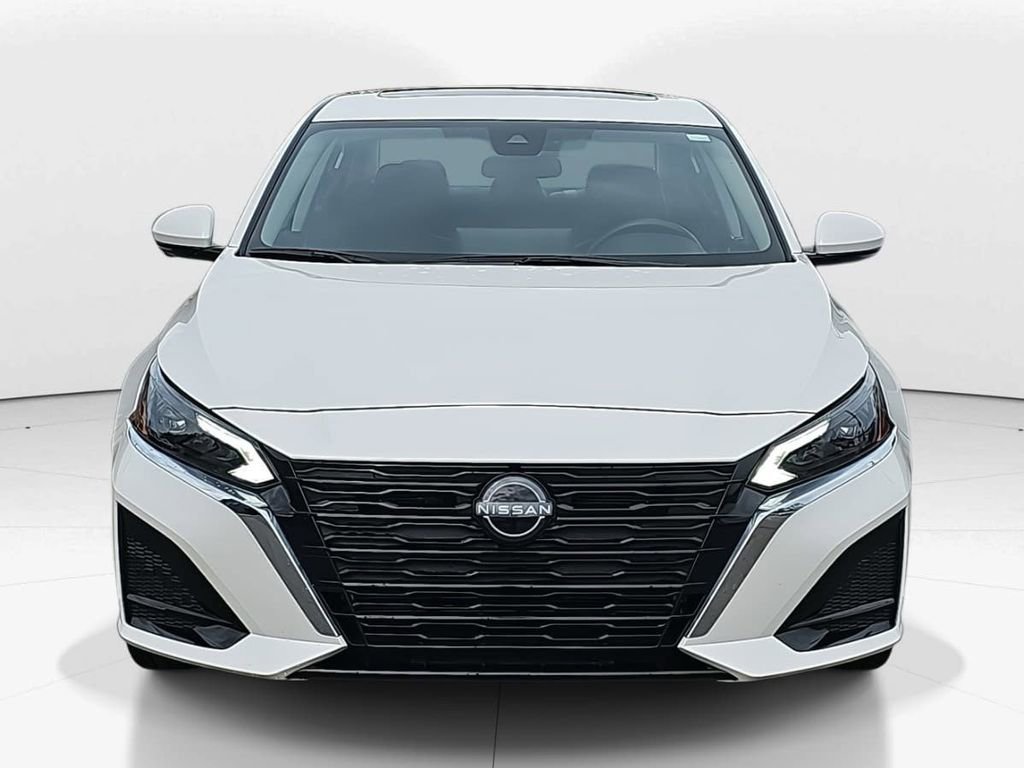 Used 2025 Nissan Altima 2.5 SL image 11