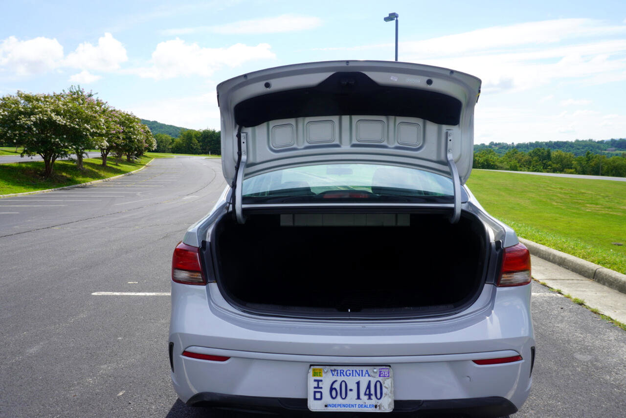 Used 2023 Kia Rio LX image 30
