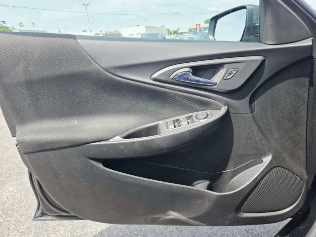 Certified 2023 Chevrolet Malibu LS FWD image 28