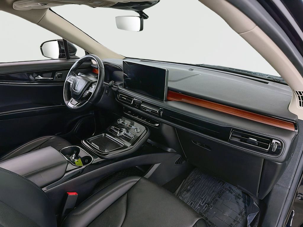 Used 2022 Lincoln Nautilus Reserve image 21