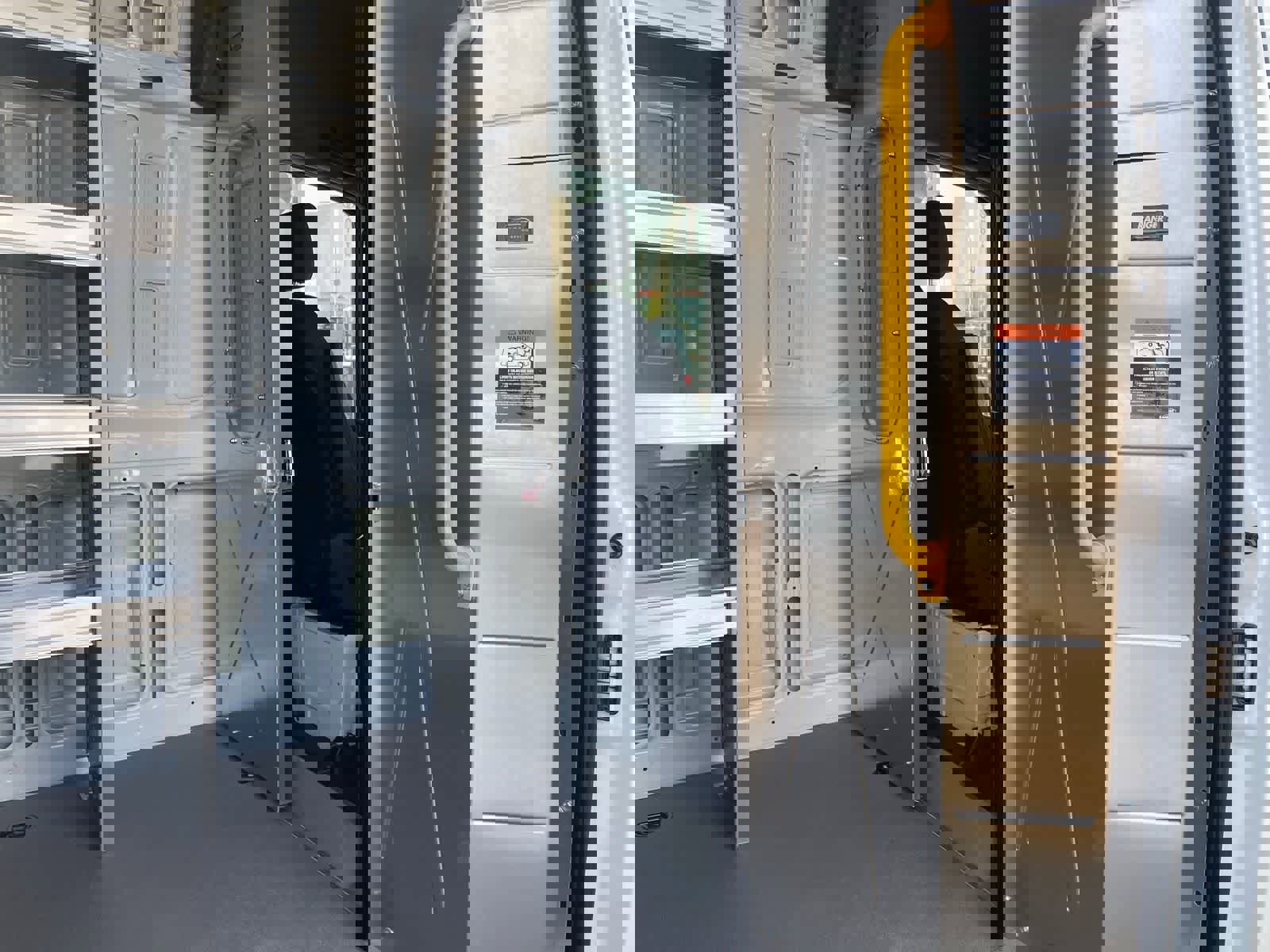 Used 2025 Mercedes-Benz Sprinter 2500 image 4