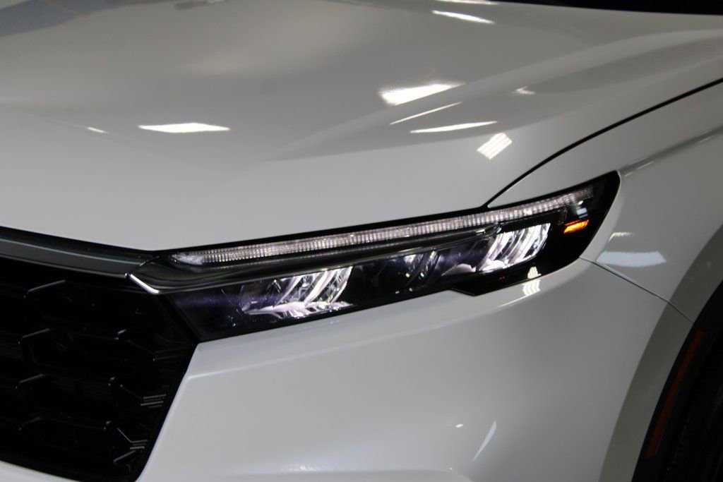 Used 2023 Honda CR-V EX image 2