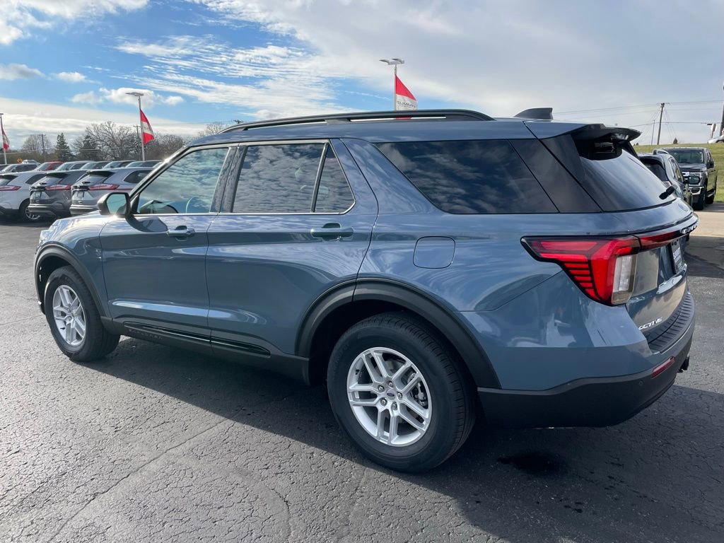 New 2026 Ford Explorer Active image 5