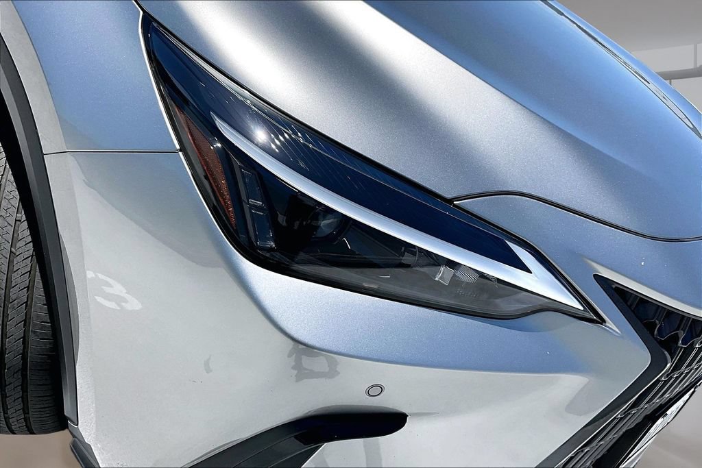 Used 2022 Lexus NX 350h AWD image 30