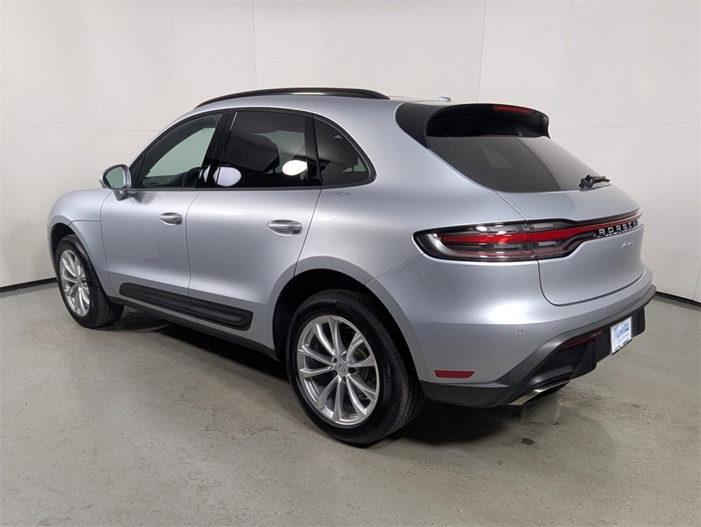 Used 2025 Porsche Macan Base w/ Premium Package Plus image 5