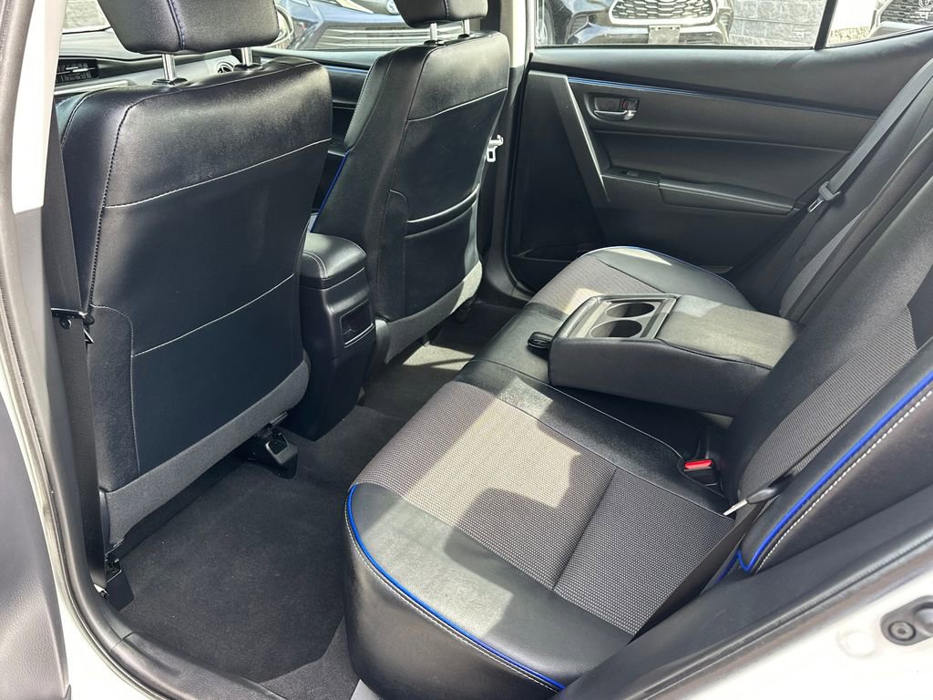 Used 2018 Toyota Corolla SE image 13