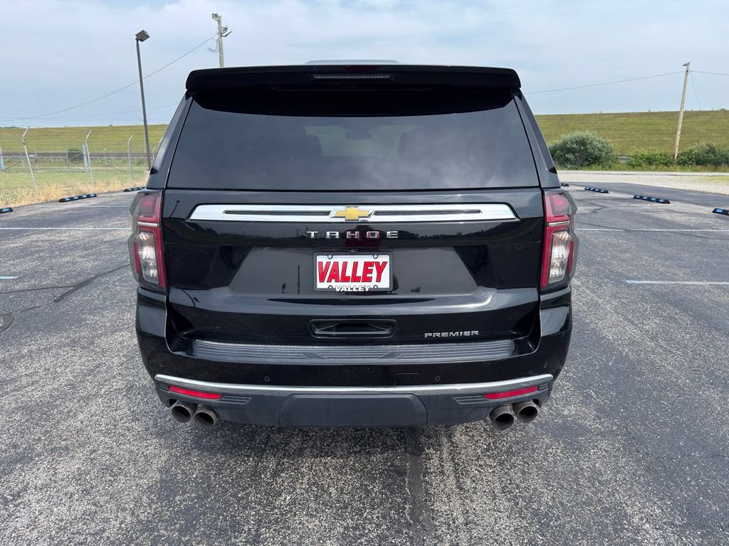 Used 2024 Chevrolet Tahoe Premier AWD/4WD image 17