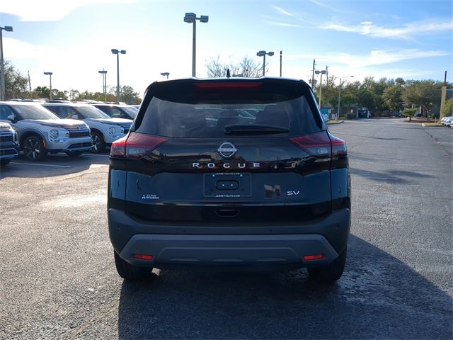 Used 2023 Nissan Rogue SV image 7