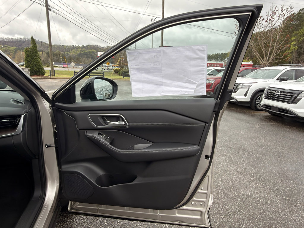 New 2026 Nissan Rogue Platinum w/ Platinum Premium Package image 41