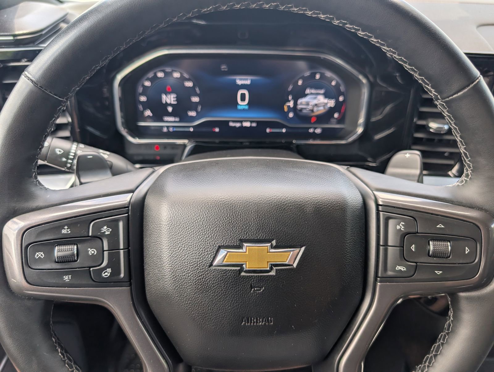 Used 2025 Chevrolet Silverado 1500 High Country w/ High Country Premium Package AWD/4WD image 23