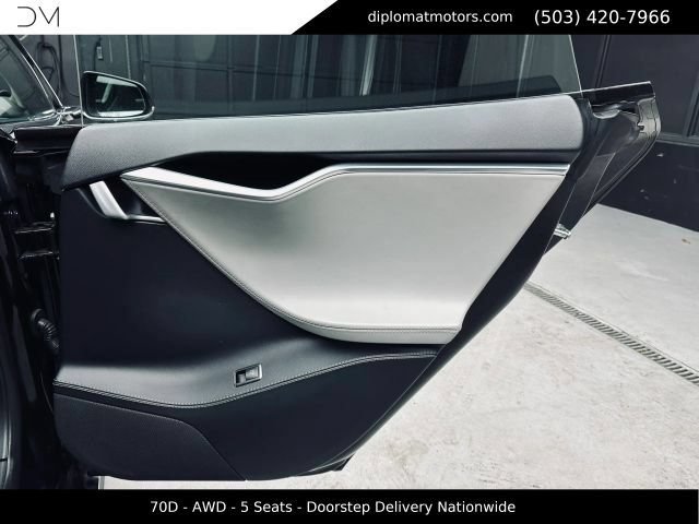 Used 2015 Tesla Model S 70D AWD/4WD image 27