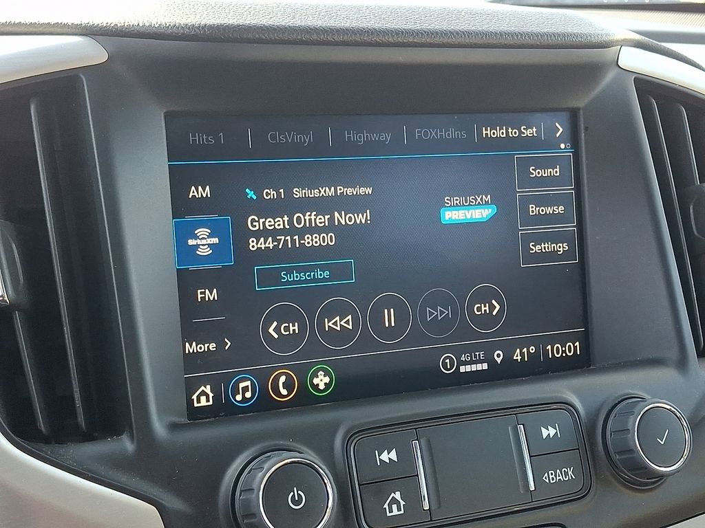 Used 2023 GMC Terrain SLT image 16