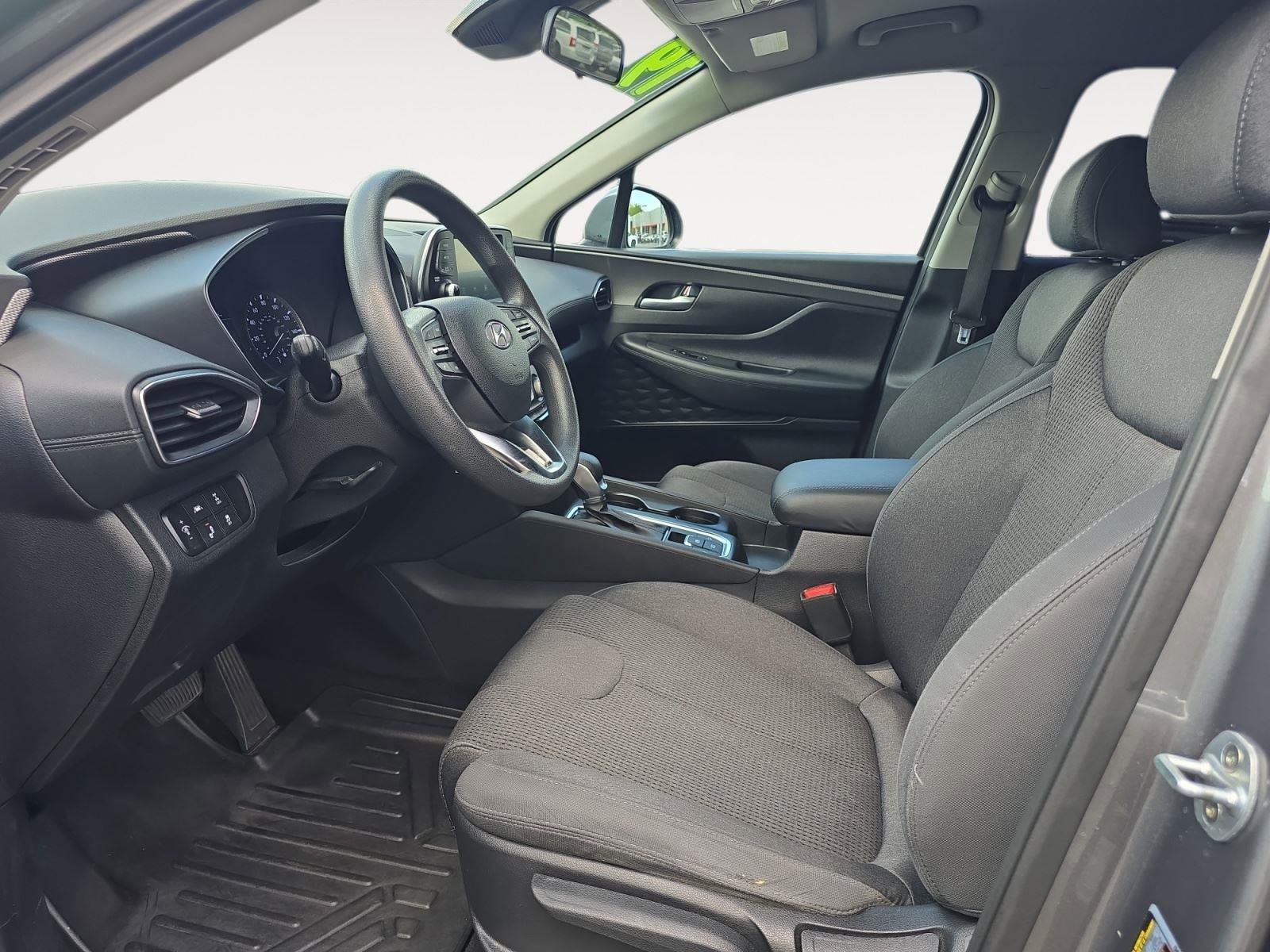Used 2019 Hyundai Santa Fe SE AWD/4WD image 10