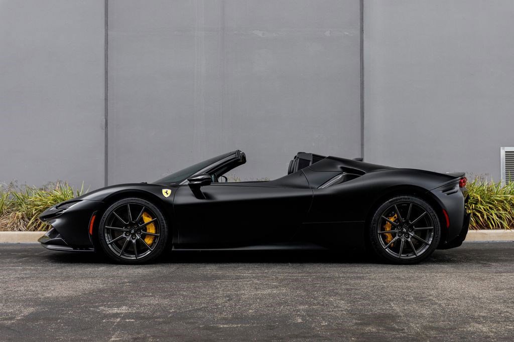 Used 2022 Ferrari SF90 Spider AWD/4WD image 2