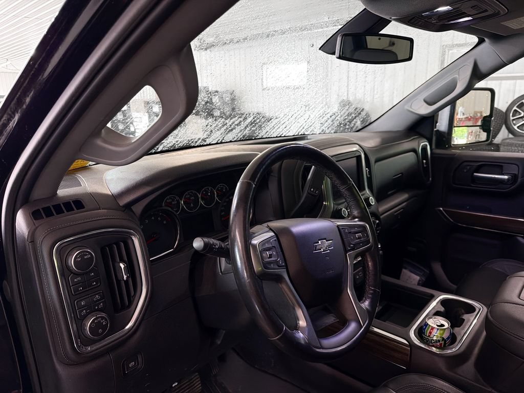 Used 2020 Chevrolet Silverado 1500 LT Trail Boss AWD/4WD image 8