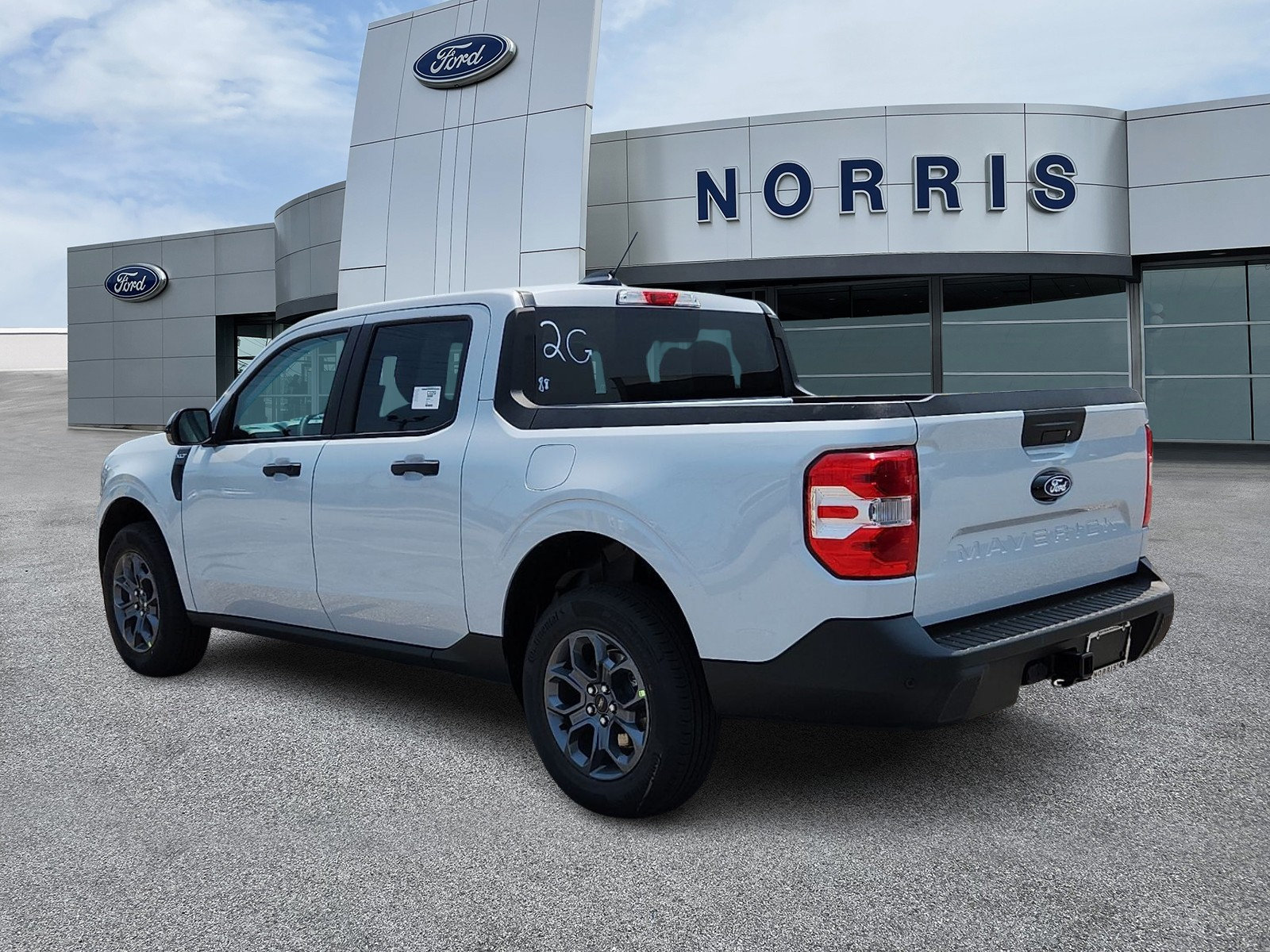 New 2026 Ford Maverick XLT w/ Equipment Group 301A AWD/4WD image 3