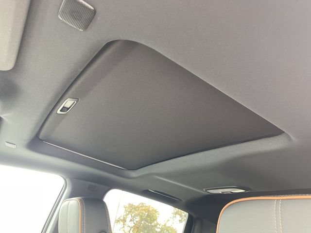 New 2026 GMC Canyon AT4 w/ Technology Plus Package AWD/4WD image 22