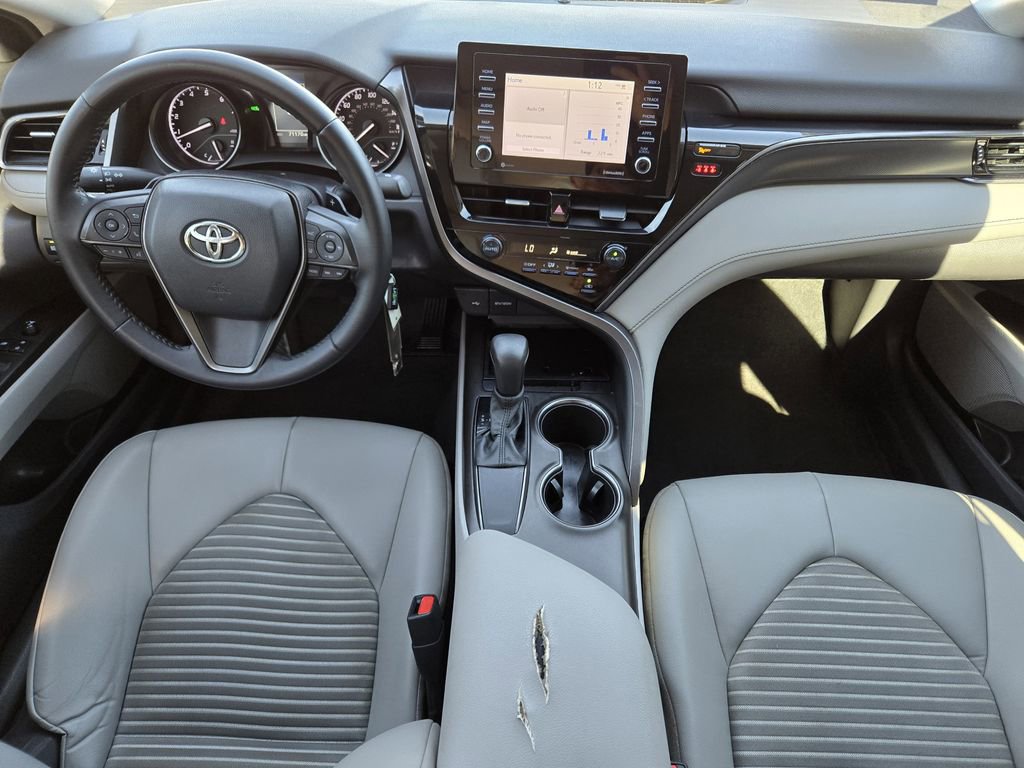 Used 2021 Toyota Camry SE image 32