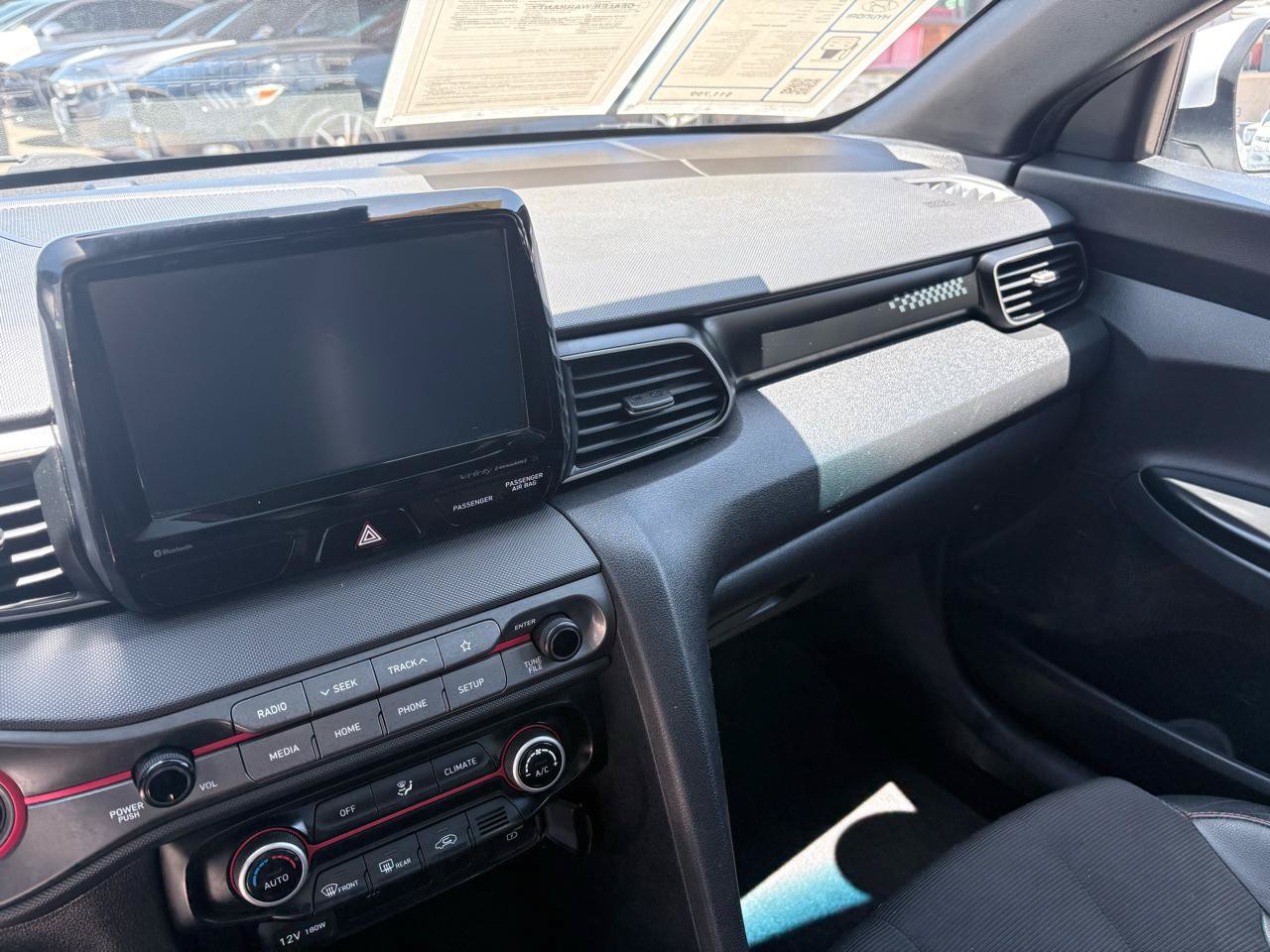 Used 2020 Hyundai Veloster 2.0 Premium FWD image 9