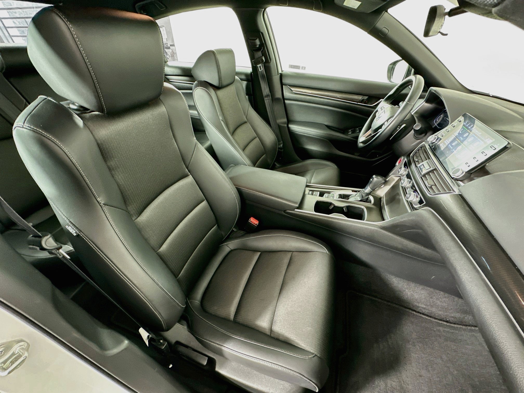 Used 2022 Honda Accord Sport image 28