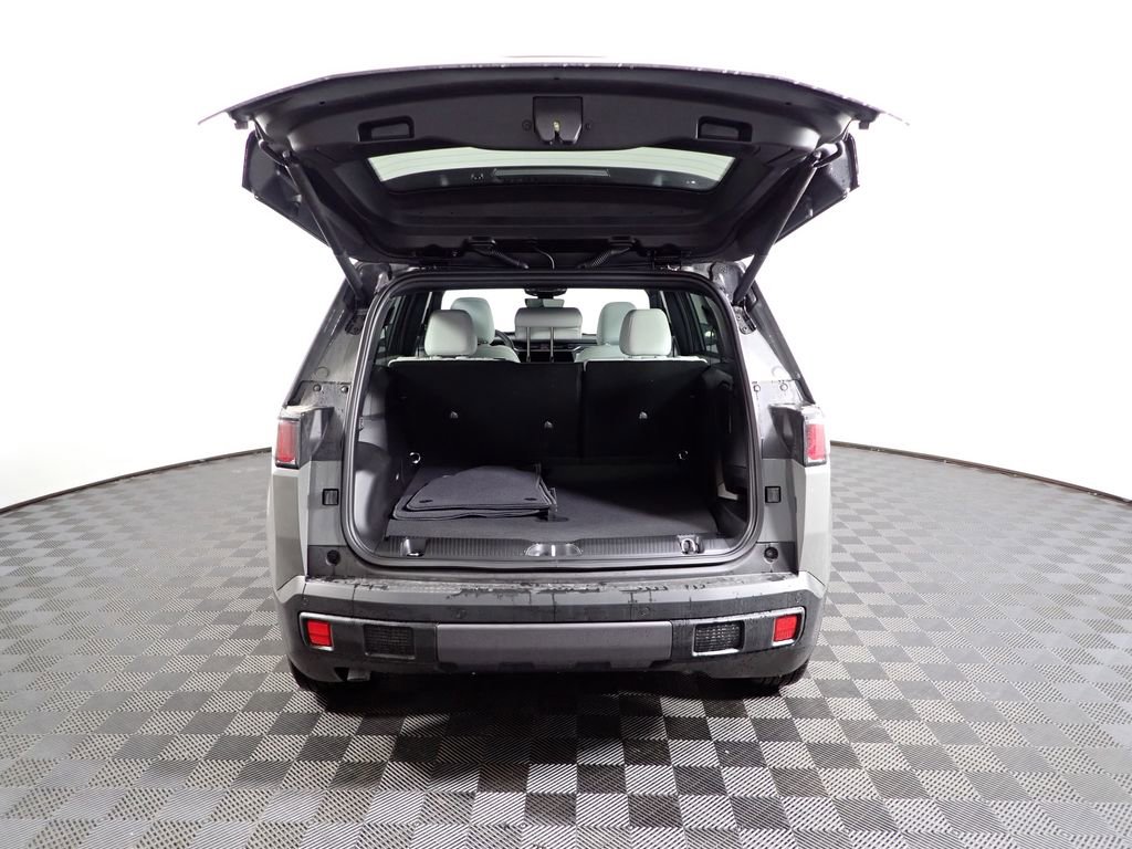 New 2026 Jeep Cherokee Limited image 17