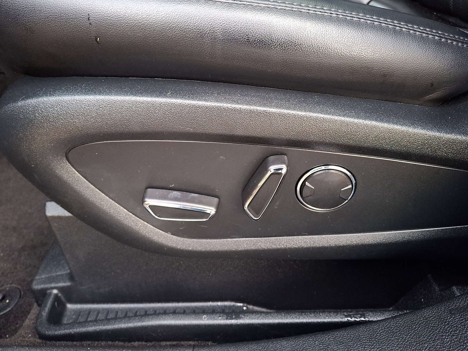 Used 2020 Lincoln Nautilus Reserve image 16