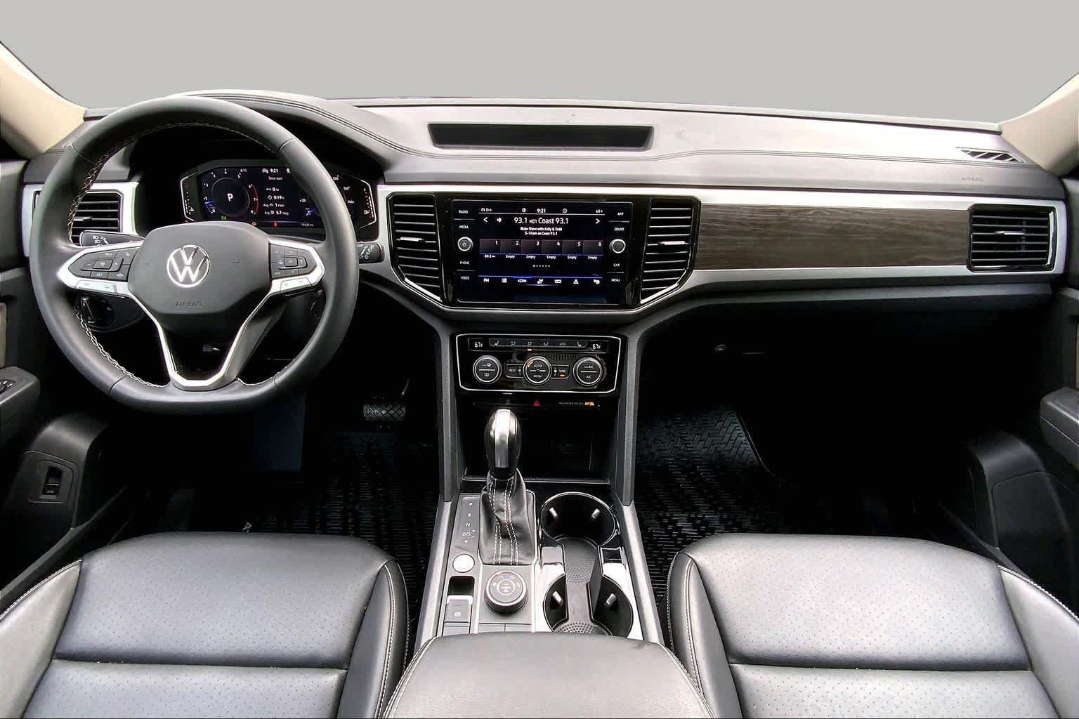 Used 2023 Volkswagen Atlas SE AWD/4WD image 16
