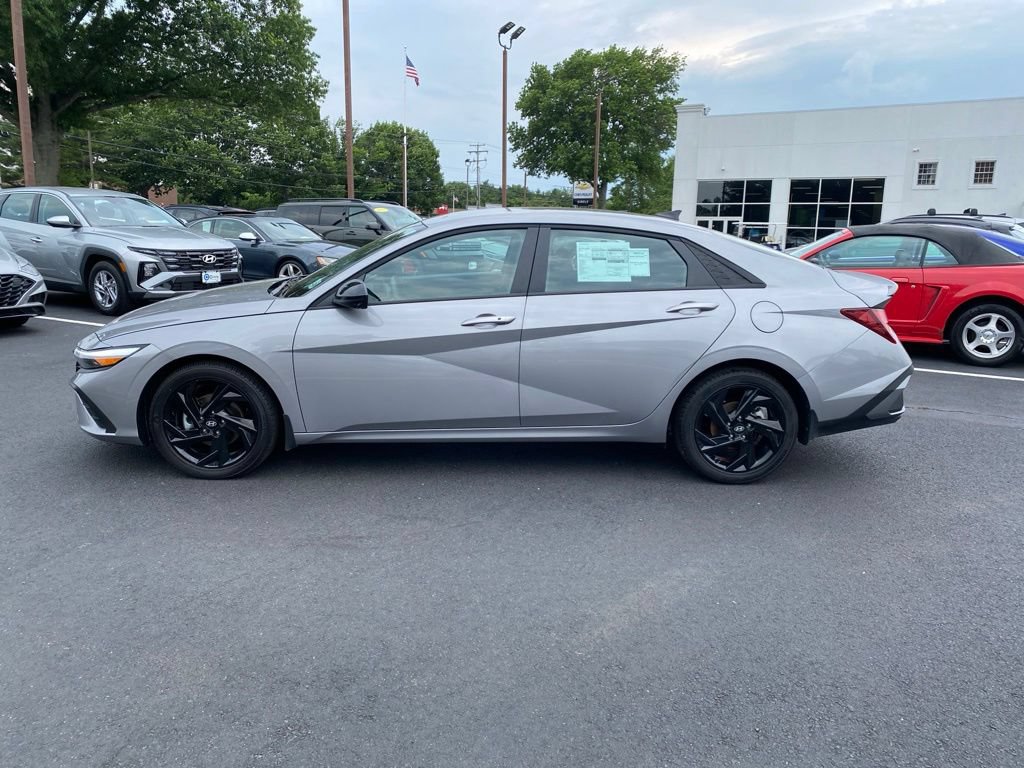 New 2026 Hyundai Elantra Sport FWD image 7