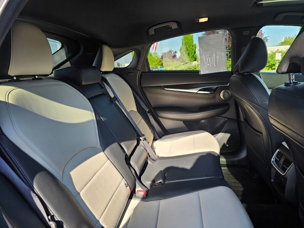 Used 2023 INFINITI QX55 Essential w/ Accent Package AWD/4WD image 15