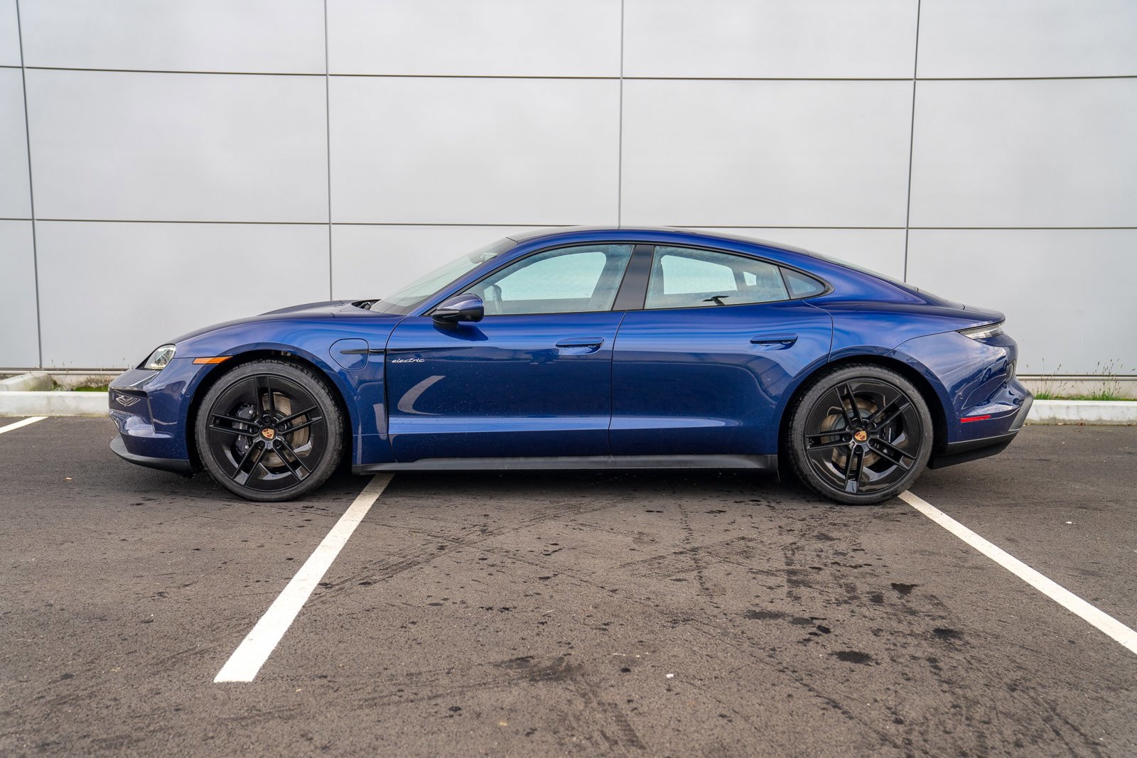 Certified 2025 Porsche Taycan image 2