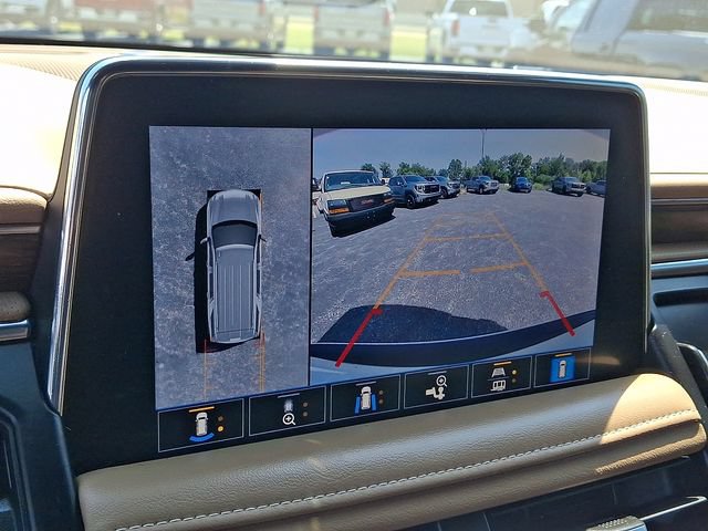 Used 2021 Chevrolet Suburban Premier w/ Premium Package AWD/4WD image 20