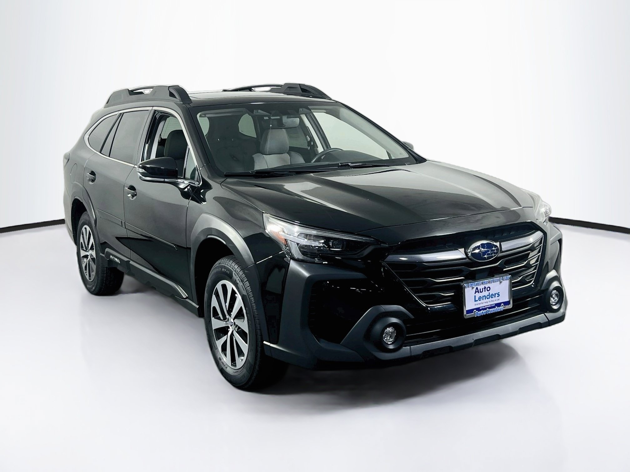 Used 2023 Subaru Outback Premium AWD/4WD image 3