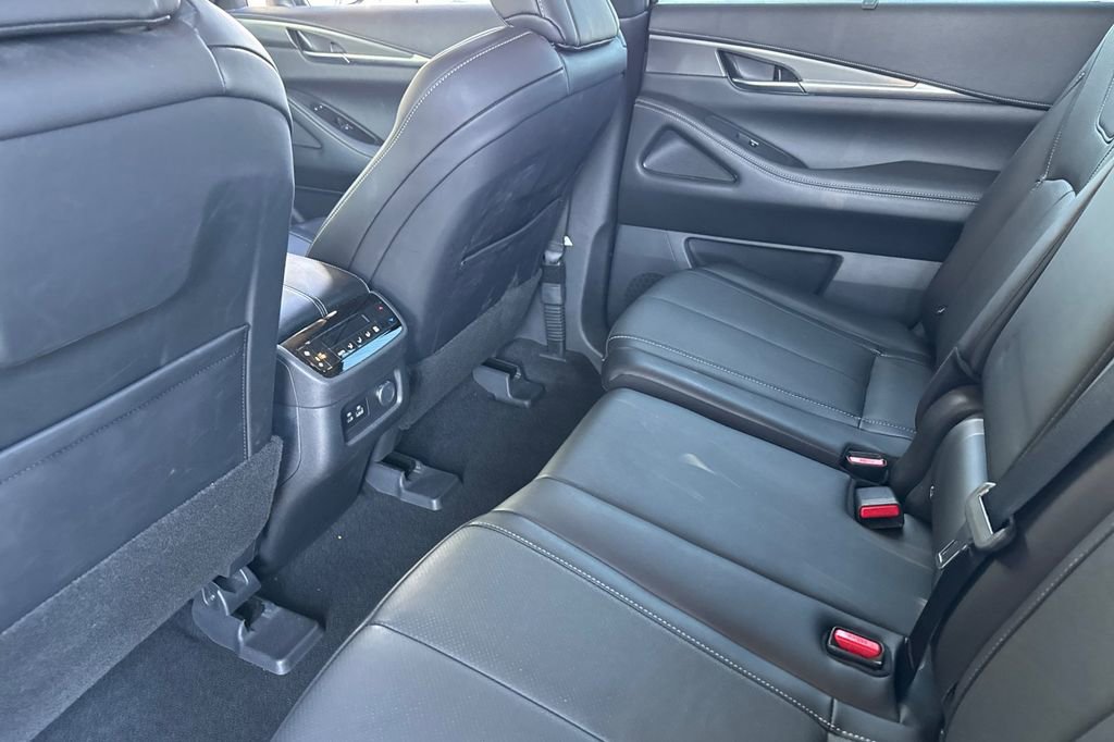 Certified 2023 INFINITI QX60 Luxe w/ Cargo Package image 11