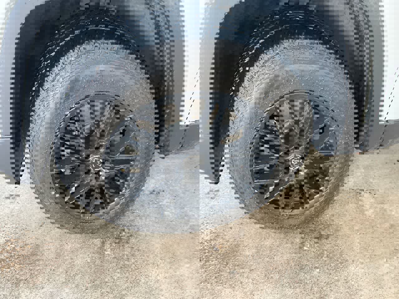 Used 2015 Jeep Cherokee Sport image 10