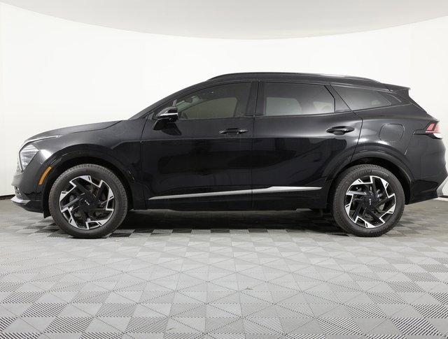 Certified 2025 Kia Sportage SX image 2
