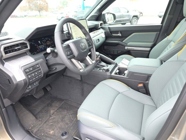 New 2025 Toyota Tacoma Trailhunter image 8