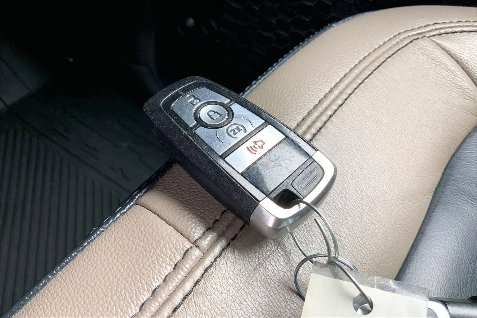 Used 2023 Ford Bronco Wildtrak AWD/4WD image 15