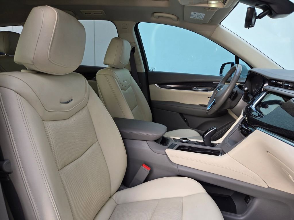 Used 2022 Cadillac XT6 Premium Luxury w/ Technology Package image 30