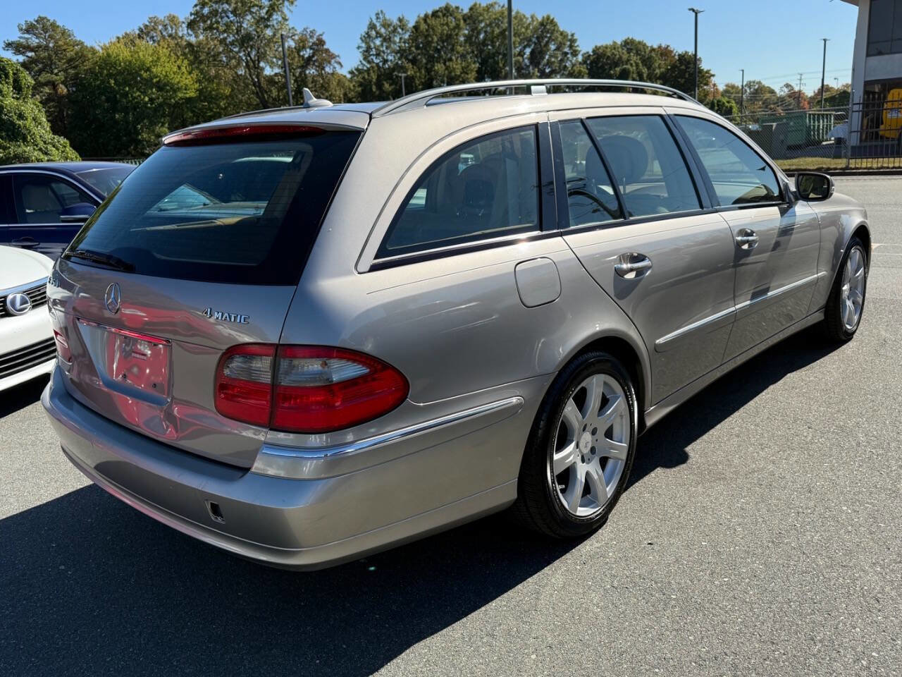 Used 2008 Mercedes-Benz E 350 4MATIC Wagon w/ Premium Pkg 2 image 4