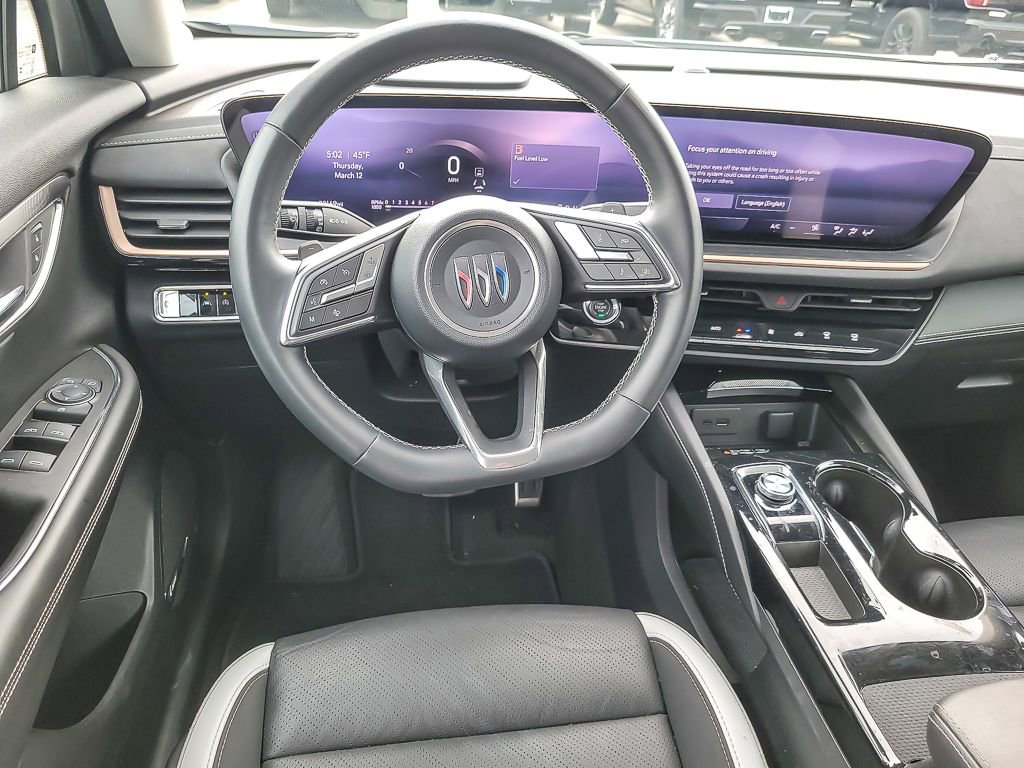 Certified 2025 Buick Envision Sport Touring image 10