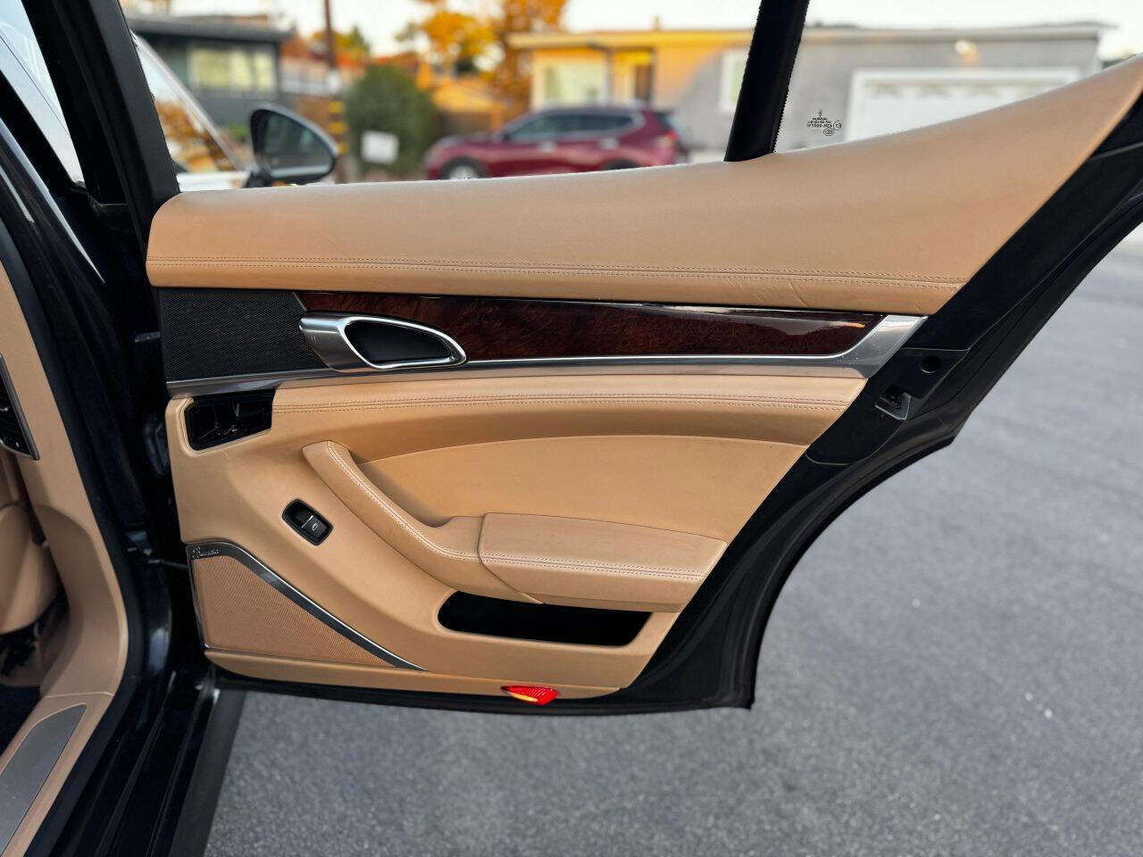 Used 2010 Porsche Panamera Turbo image 36