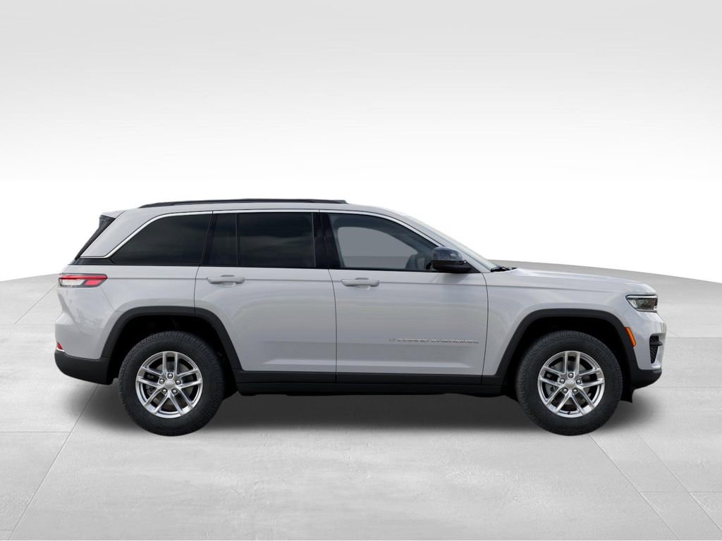 New 2026 Jeep Grand Cherokee Laredo AWD/4WD image 21
