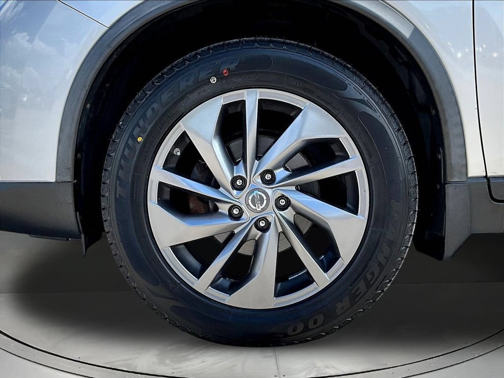Used 2016 Nissan Rogue SL AWD/4WD image 37