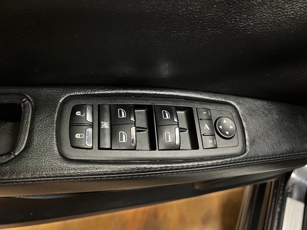 Used 2014 Maserati Ghibli RWD image 35